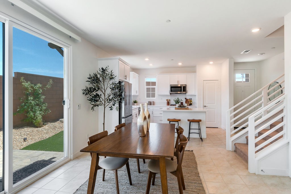Vacant Home Staging in Palm Desert, CA