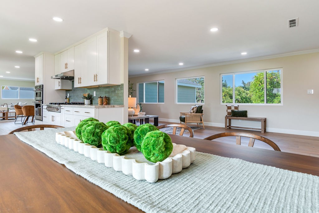 Redlands, CA Home Staging For Real Estate Listing
