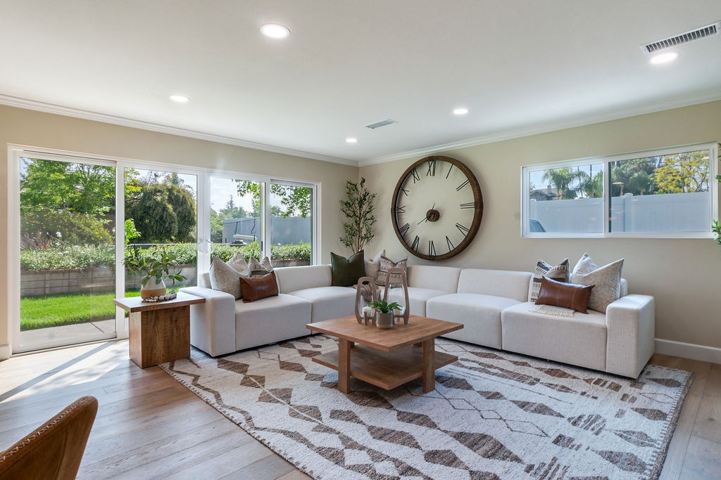 Redlands, CA Home Staging For Real Estate Listing