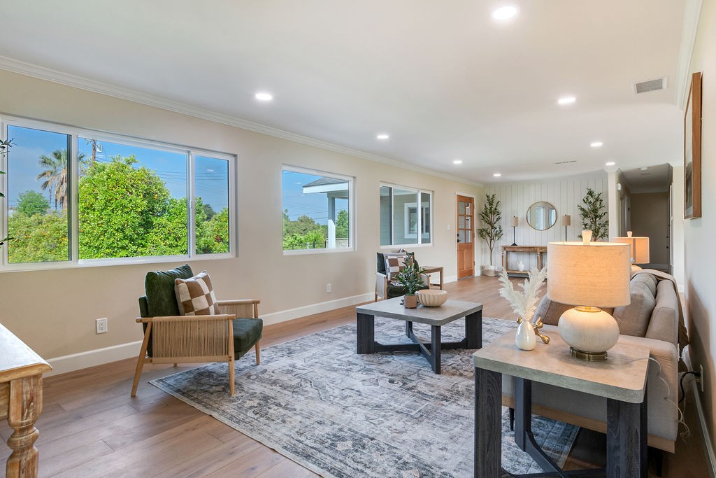 Redlands, CA Home Staging For Real Estate Listing