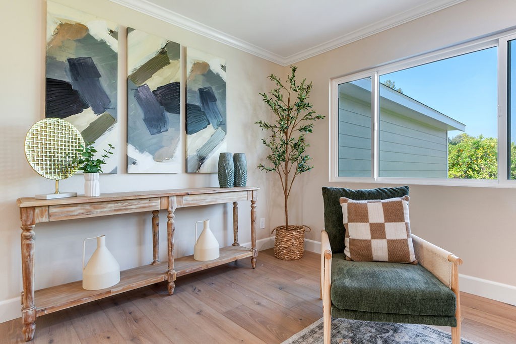 Redlands, CA Home Staging For Real Estate Listing