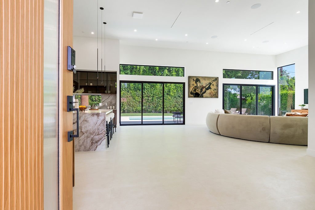 Luxury Vacant Home Staging In Palm Springs, CA