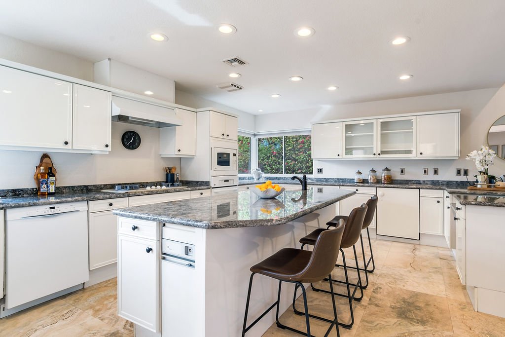 Modern Home Staging in Palm Desert, CA