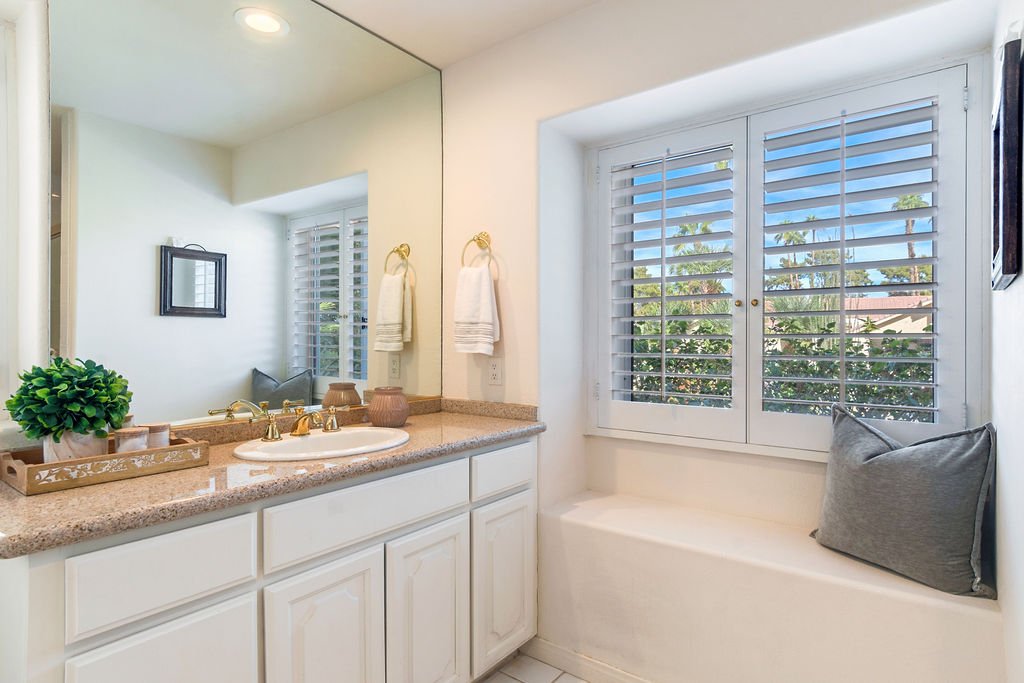 Modern Home Staging in Palm Desert, CA