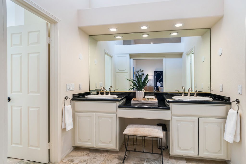 Modern Home Staging in Palm Desert, CA