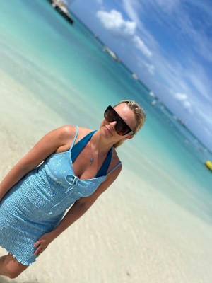 Blonde Woman - Beach